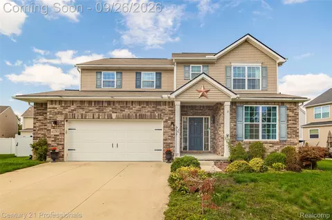 42261 Mandalay Ct, Sterling Heights, MI 48313