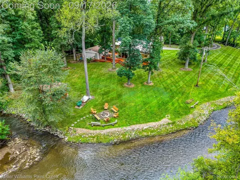 4535 Orion Rd, Oakland, MI 48306