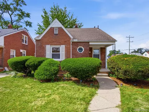 10055 Marlowe St, Detroit, MI 48227