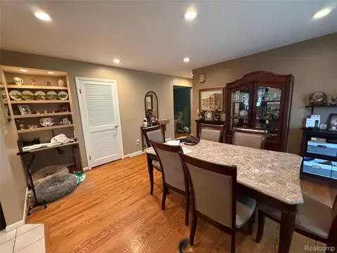 Dining - 5347 Parent Ave, Warren, MI 48092 photo 2 of 4