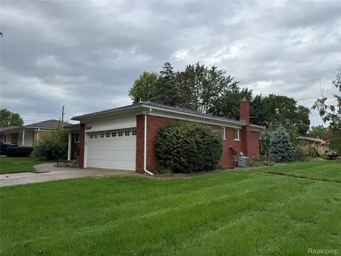 Exterior - 5347 Parent Ave, Warren, MI 48092 photo 2 of 8