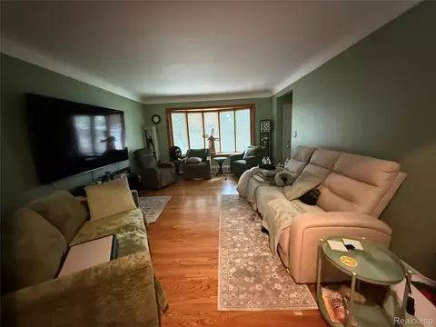 Living - 5347 Parent Ave, Warren, MI 48092 photo 2 of 2