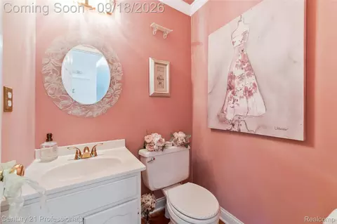 Bath - 1875 Fordham Dr, Troy, MI 48098 photo 1 of 6