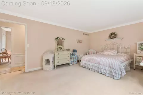 Bedroom - 1875 Fordham Dr, Troy, MI 48098 photo 2 of 9