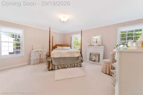 Bedroom - 1875 Fordham Dr, Troy, MI 48098 photo 4 of 9