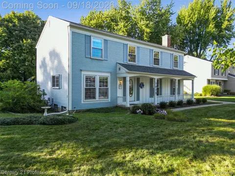 Exterior - 1875 Fordham Dr, Troy, MI 48098 photo 3 of 10