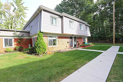 38173 Greenwood St, Westland, MI 48185