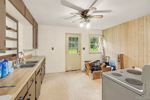 Kitchen - 5118 Berneda Dr, Flint, MI 48506 photo 1 of 2