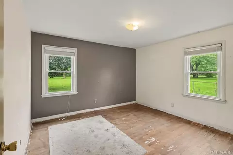 Bedroom - 5118 Berneda Dr, Flint, MI 48506 photo 3 of 3