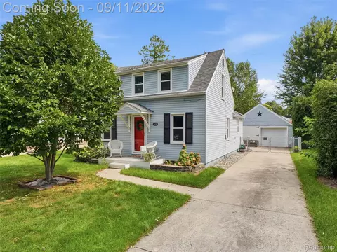 9416 Northern Ave, Plymouth, MI 48170