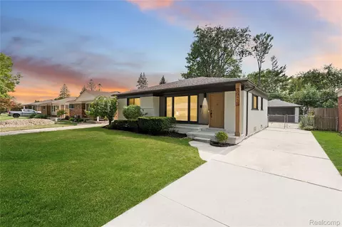 20418 Ardmore Park, Saint Clair Shores, MI 48081