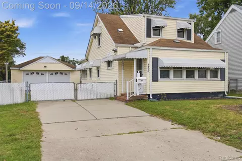 8425 Fenton St, Dearborn Heights, MI 48127