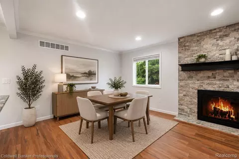 Dining - 2838 Roundtree Dr, Troy, MI 48083 photo 1 of 1