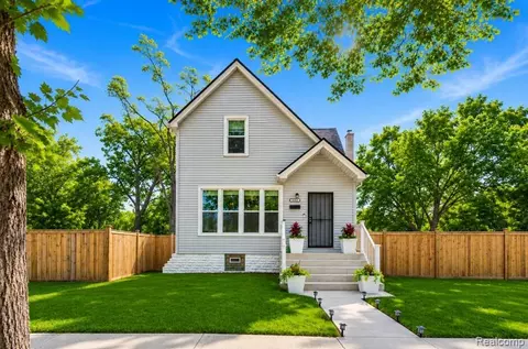 3836 Cadillac Blvd, Detroit, MI 48214