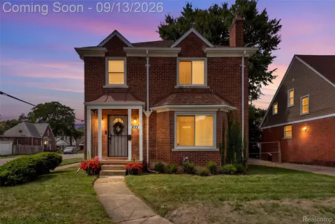 16701 Harlow St, Detroit, MI 48235
