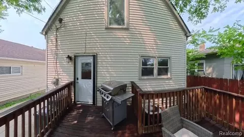 Exterior - 740 E Hazelhurst St, Ferndale, MI 48220 photo 1 of 1