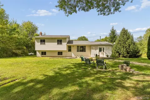 Exterior - 3140 Eugene St, Burton, MI 48519 photo 2 of 5