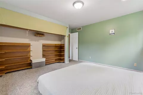 Bedroom - 3140 Eugene St, Burton, MI 48519 photo 2 of 5