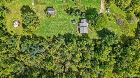 View/Area - 3140 Eugene St, Burton, MI 48519 photo 3 of 5