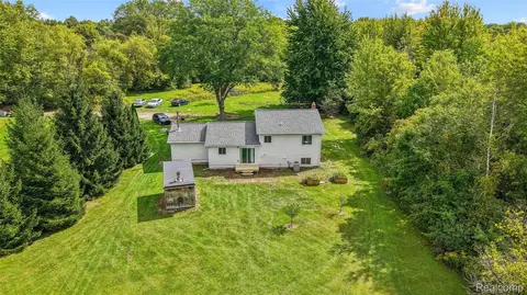 View/Area - 3140 Eugene St, Burton, MI 48519 photo 5 of 5