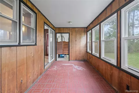 Exterior - 2003 Mackinaw Dr, Davison, MI 48423 photo 7 of 7