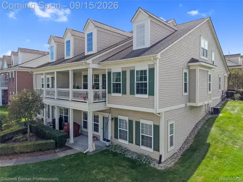 Other - 731 E Bluff Ct, Rochester Hills, MI 48307 photo 13 of 14