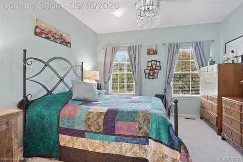Bedroom - 731 E Bluff Ct, Rochester Hills, MI 48307 photo 2 of 5