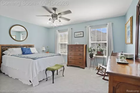 Bedroom - 731 E Bluff Ct, Rochester Hills, MI 48307 photo 3 of 5