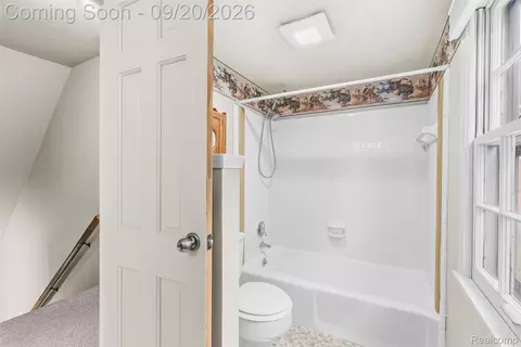 Bath - 3121 Kings Brook Dr, Mount Morris, MI 48433 photo 3 of 3