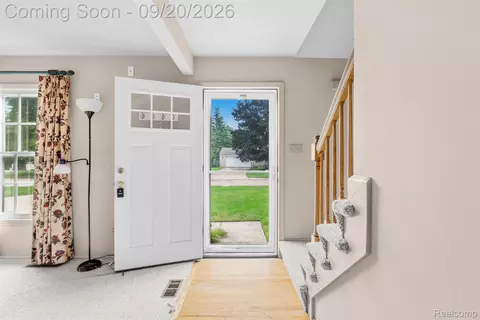 Entry Way - 3121 Kings Brook Dr, Mount Morris, MI 48433 photo 1 of 1