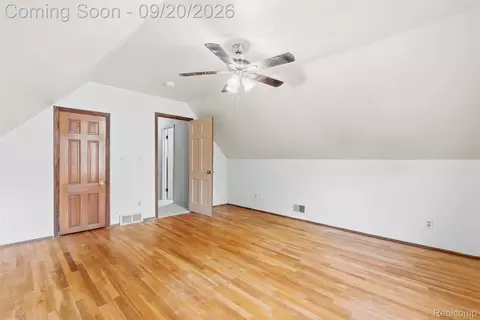 Bedroom - 3121 Kings Brook Dr, Mount Morris, MI 48433 photo 6 of 6
