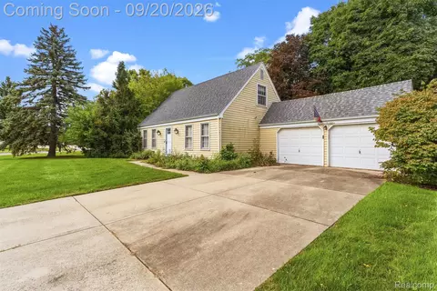 Exterior - 3121 Kings Brook Dr, Mount Morris, MI 48433 photo 2 of 8