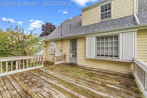Exterior - 3121 Kings Brook Dr, Mount Morris, MI 48433 photo 7 of 8