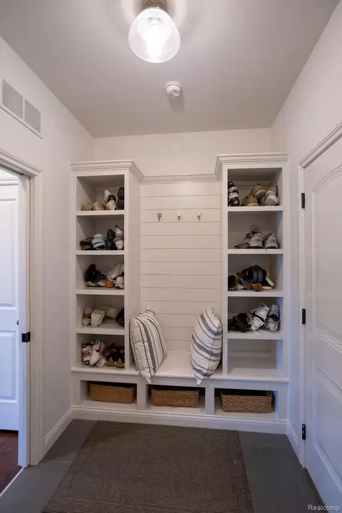 Entry Way - 49389 Monarch Dr, Macomb, MI 48044 photo 3 of 4