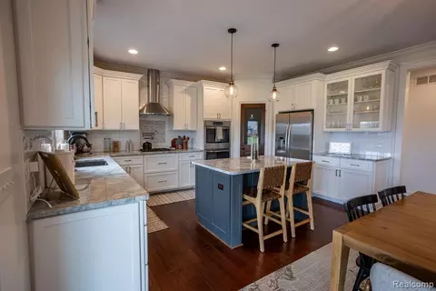 Kitchen - 49389 Monarch Dr, Macomb, MI 48044 photo 2 of 3
