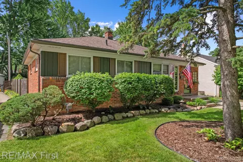 1103 W Webster Rd, Royal Oak, MI 48073