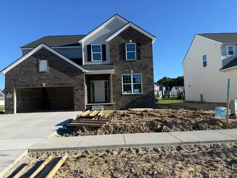 6207 N Trailwoods Dr, Ann Arbor, MI 48103