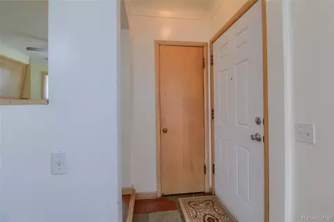 Entry Way - 17084 Stricker Ave, Eastpointe, MI 48021 photo 1 of 1