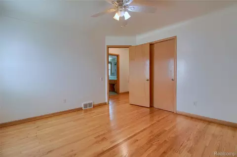 Bedroom - 17084 Stricker Ave, Eastpointe, MI 48021 photo 2 of 4