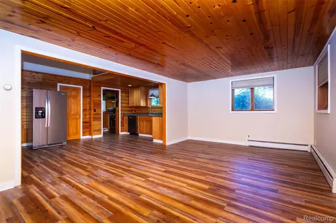 Living - 14044 Ridgemont St, Dexter, MI 48137 photo 2 of 2