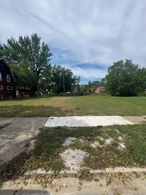 20195 Omira St, Detroit, MI 48203