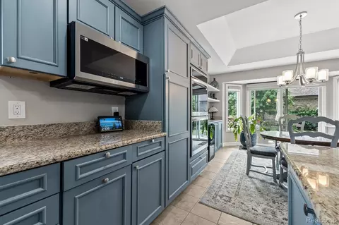 Kitchen - 22702 Brantingham Rd, Macomb, MI 48044 photo 4 of 4