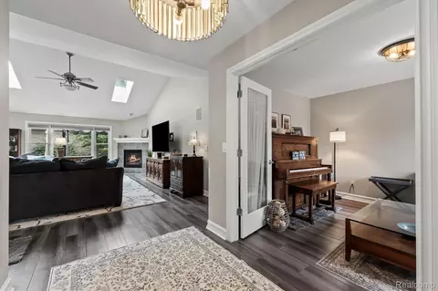 Entry Way - 22702 Brantingham Rd, Macomb, MI 48044 photo 2 of 3