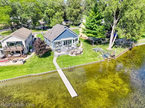 View/Area - 3338 Apache Trl, Pinckney, MI 48169 photo 9 of 9