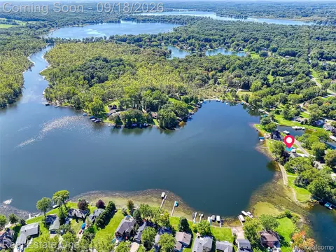 View/Area - 3338 Apache Trl, Pinckney, MI 48169 photo 7 of 9