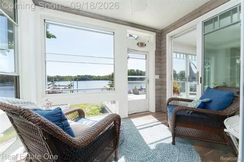 Exterior - 3338 Apache Trl, Pinckney, MI 48169 photo 5 of 8