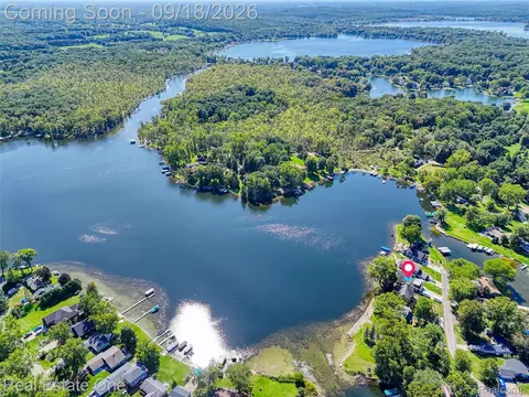 View/Area - 3338 Apache Trl, Pinckney, MI 48169 photo 2 of 9