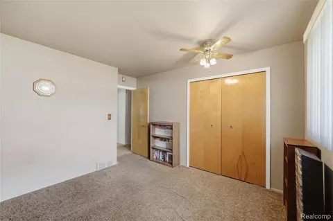 Bedroom - 14309 Ivanhoe Dr, Warren, MI 48088 photo 6 of 6