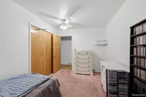Bedroom - 14309 Ivanhoe Dr, Warren, MI 48088 photo 2 of 6