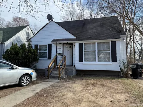 22341 Lyndon St, Detroit, MI 48223